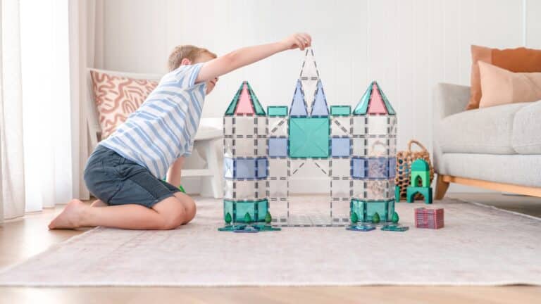 Exploring play schemas with CONNETIX!